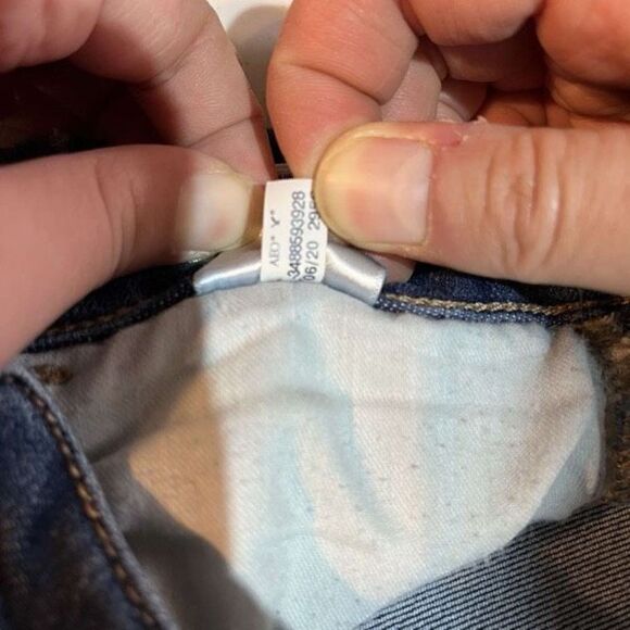 American Eagle Women's Distressed The Dream Jean High Rise Jeggings Blue Size 0 - Picture 10 of 11